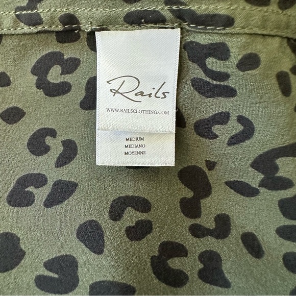 Rails 100% Silk Buttoned Down Shirt Kate Blouse In Olive Cheetah Print Size M - Picture 12 of 16